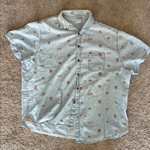 Disney Men's Light Blue Short Sleeve Shirt lion king print